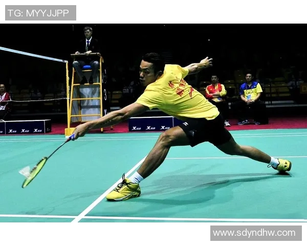 重庆羽毛球队中路突破打法的深度分析与战术解读